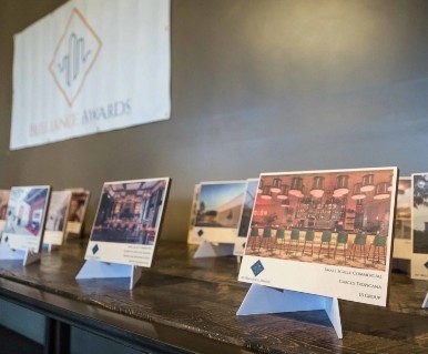 Tabletop project displays